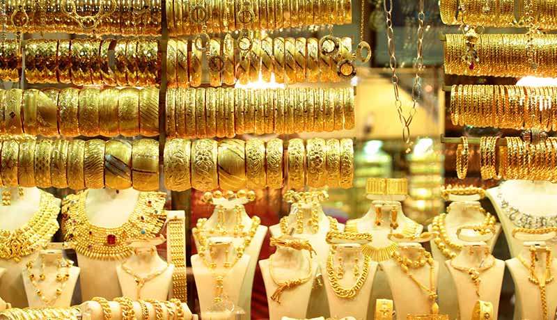 قیمت طلا با بدتر شدن چشم‌انداز اقتصادی جهان بالا رفت