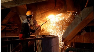 تحریم بخش فلزات ایران بیشتر در حد تهدید است