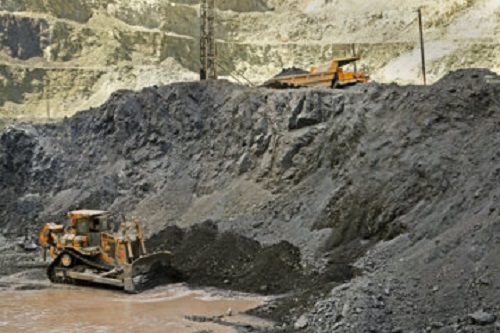معاون وزیر صمت خبر داد: وجود ۴۰ میلیارد تن انواع ذخایر معدنی در کشور