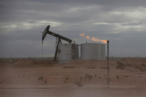 در آستانه جلسه اوپک پلاس؛ شرکت ملی نفت ابوظبی قیمت نفتش را تغییر نداد