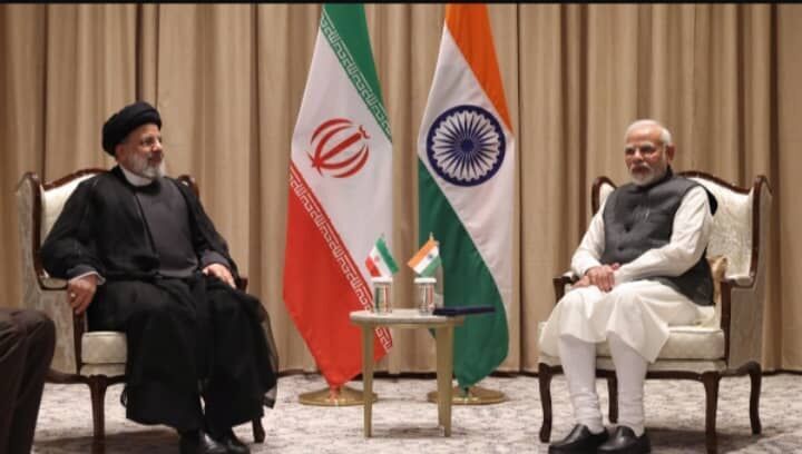 آیت الله رئیسی : بهره‌گیری از ظرفیت‌های موجود زمینه مناسبی برای گسترش همکاری‌های ایران و هند فراهم می‌کند