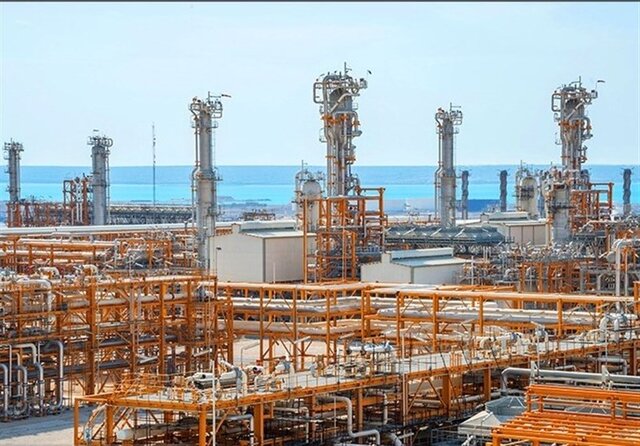 مدیرعامل شرکت مهندسی تاسیسات دریایی ایران عنوان کرد افزایش ۱۰ هزار بشکه‌ای تولید نفت از لایه نفتی پارس‌جنوبی