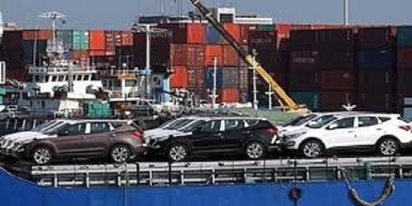 رئیس مرکز ملی فرش تشریح کرد جزئیات واردات خودرو در مقابل صادرات فرش