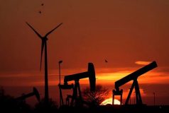 یک عضو کمیسیون برنامه بیان کرد گزارش وزیر نفت از رشد ۵۰ درصدی منابع حاصل از فروش نفت خام و میعانات گازی