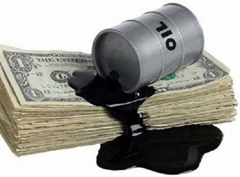 یک چهارم درآمد نفتی از دست دولت خارج می‌شود