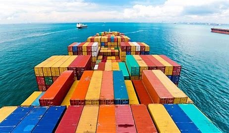 رییس کنفدراسیون صادرات اتاق ایران اعلام کرد؛ دستیابی به تجارت خارجی ۱۰۰ میلیارد دلاری در دولت سیزدهم با رفع موانع داخلی