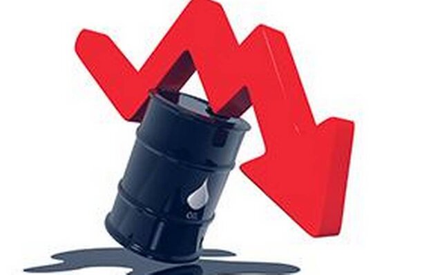 عقبگرد قیمت نفت با نگرانی نسبت به کاهش تقاضا