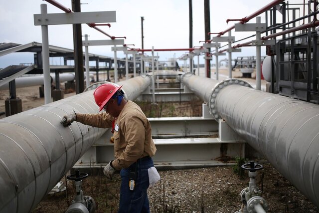 آغاز انتقال نفت تولیدکنندگان آمریکایی به ذخایر استراتژیک