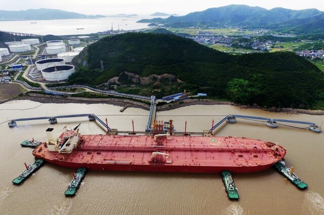 کرایه نفتکش چین برای حمل ۳۷ میلیون بشکه نفت آمریکا